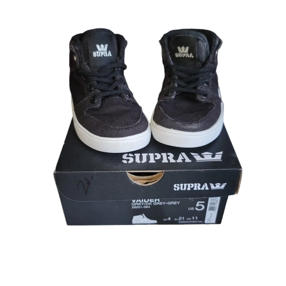 BOYS Supra Hightop Sneakers